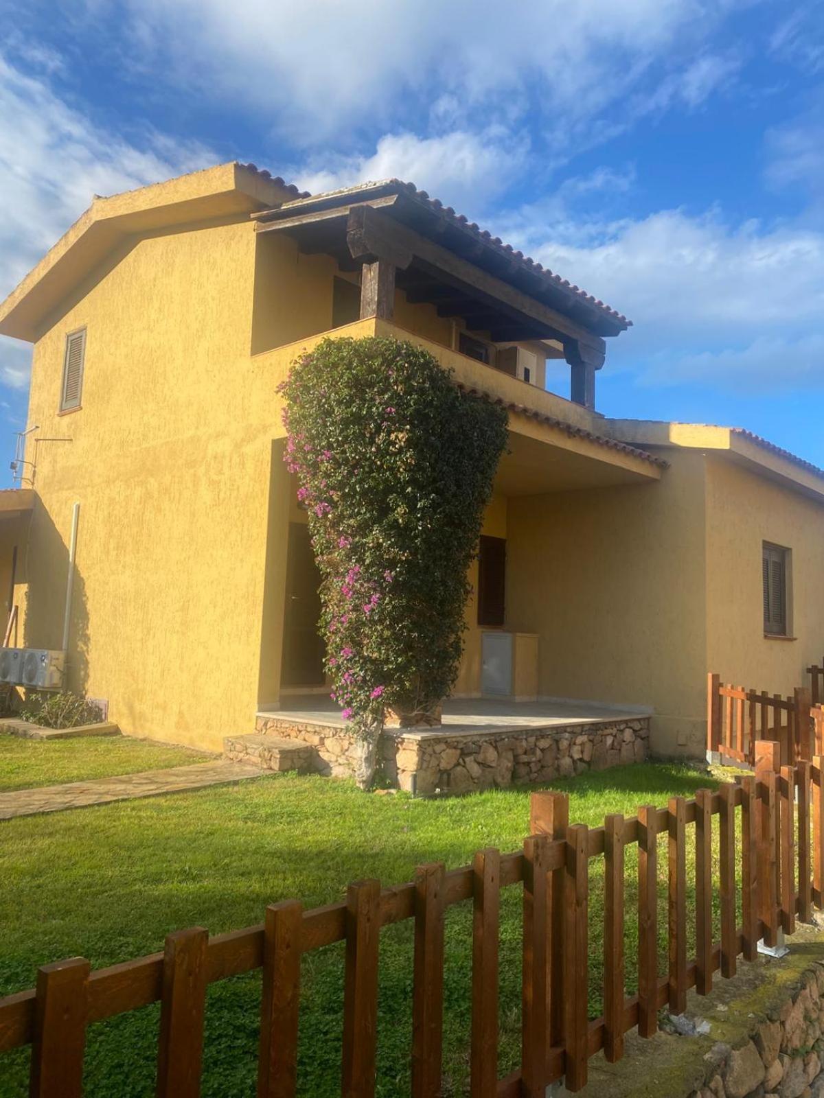 Villette Oasi San Teodoro  Buitenkant foto