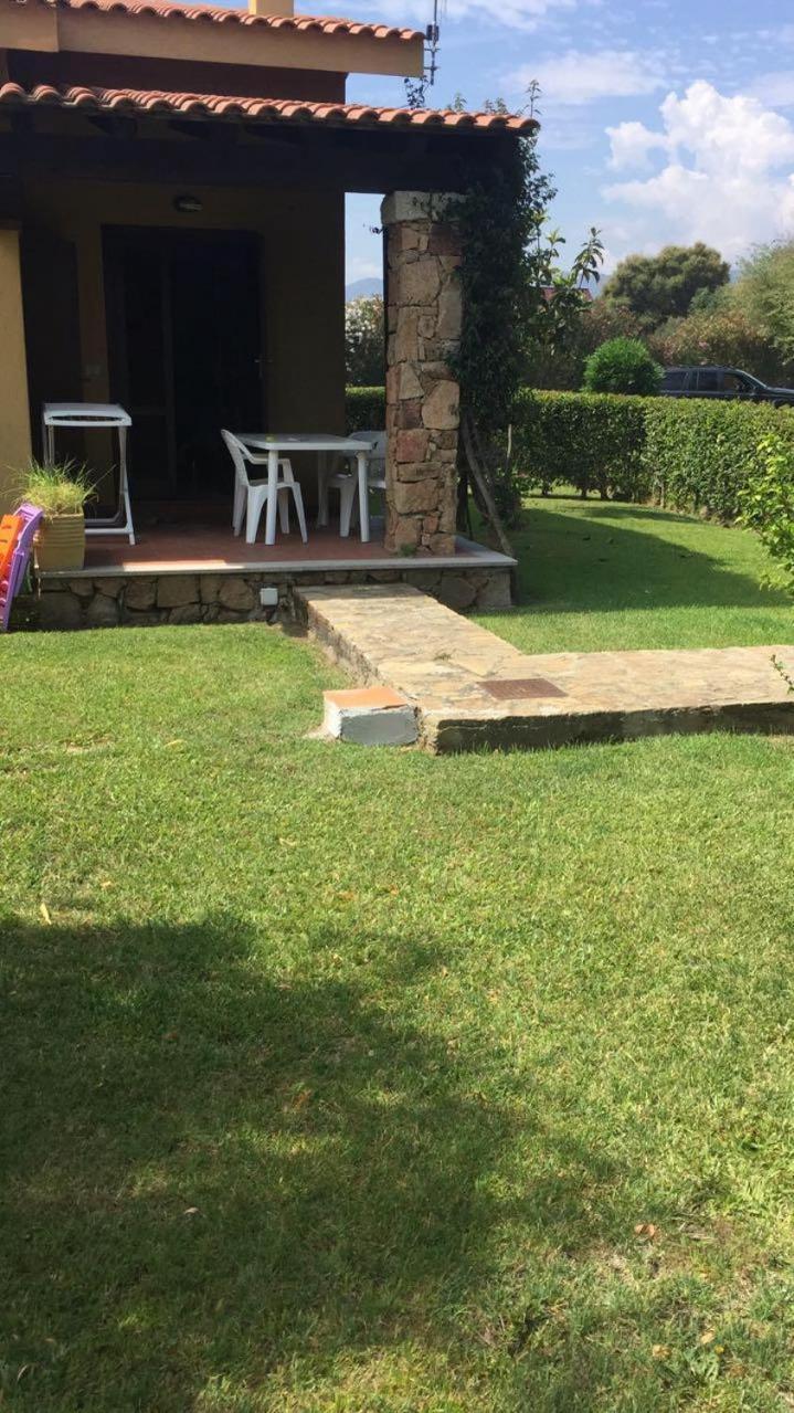 Villette Oasi San Teodoro  Buitenkant foto