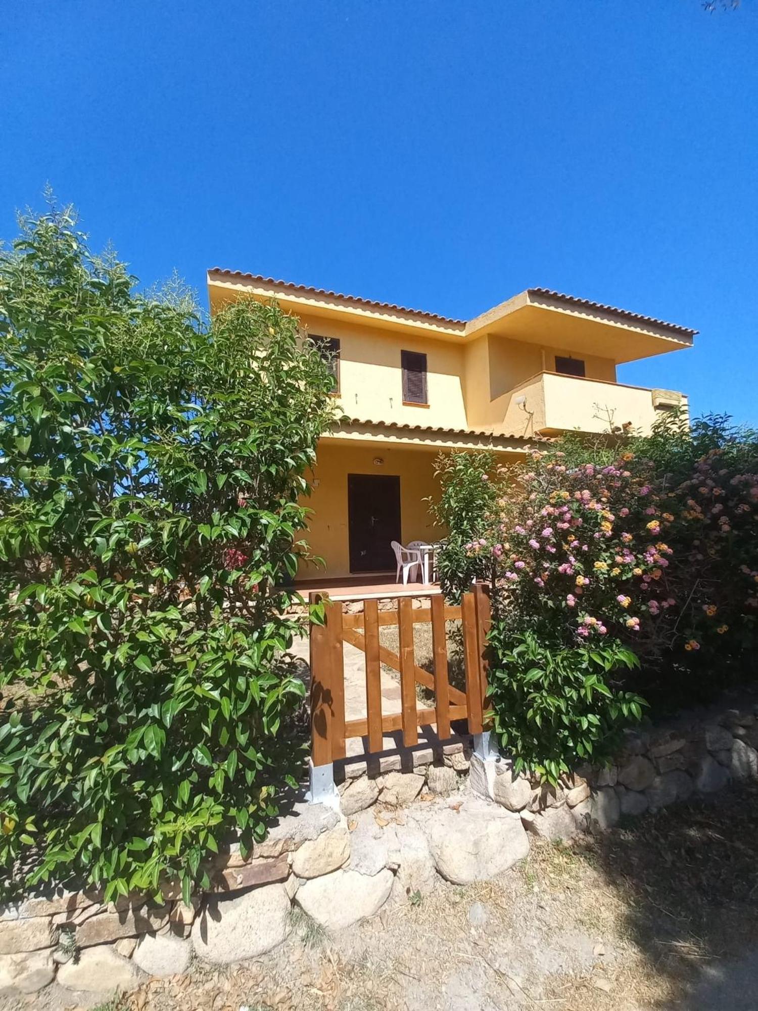 Villette Oasi San Teodoro  Buitenkant foto