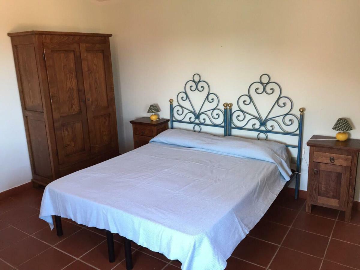 Villette Oasi San Teodoro  Buitenkant foto