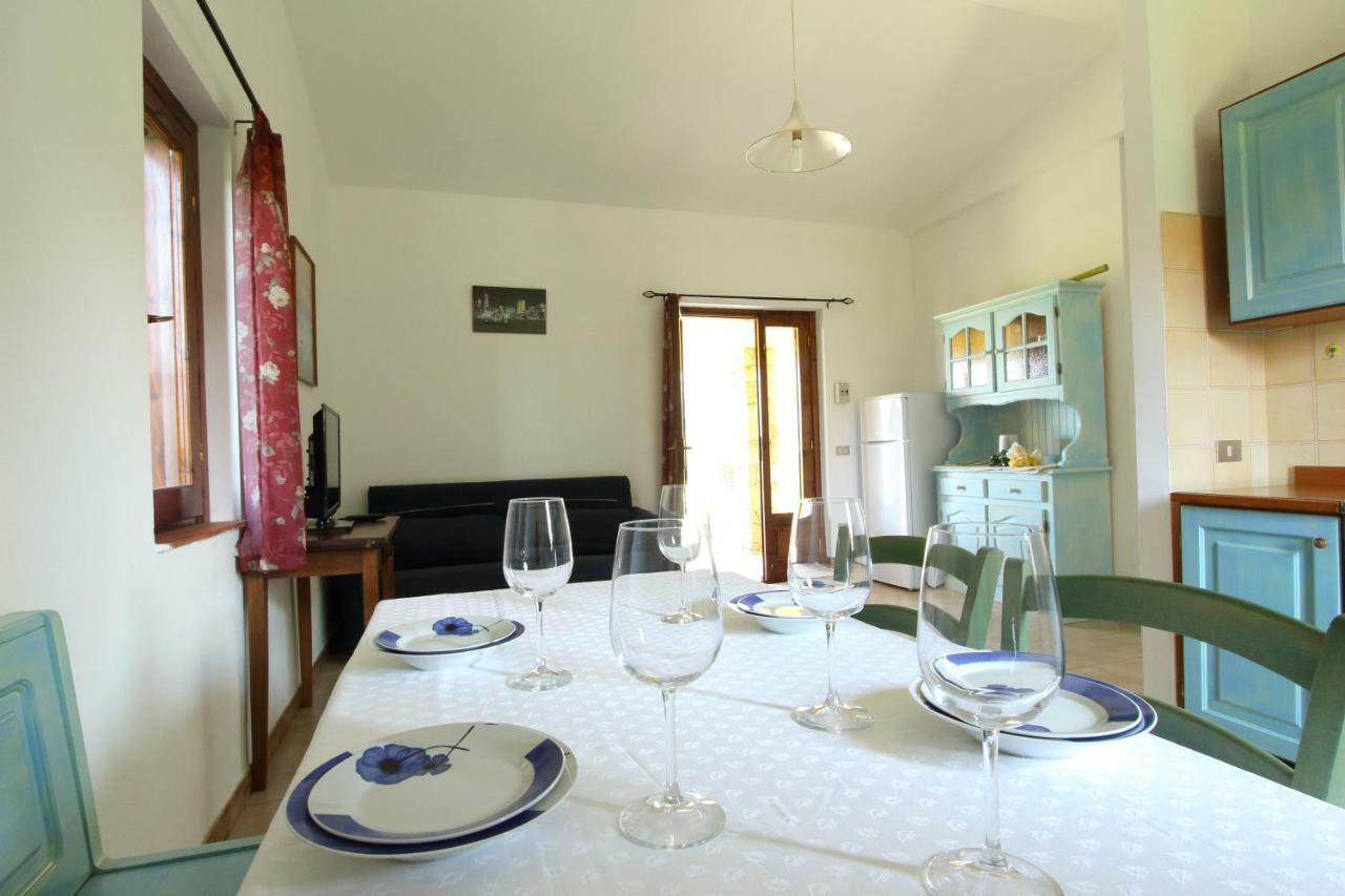 Villette Oasi San Teodoro  Buitenkant foto